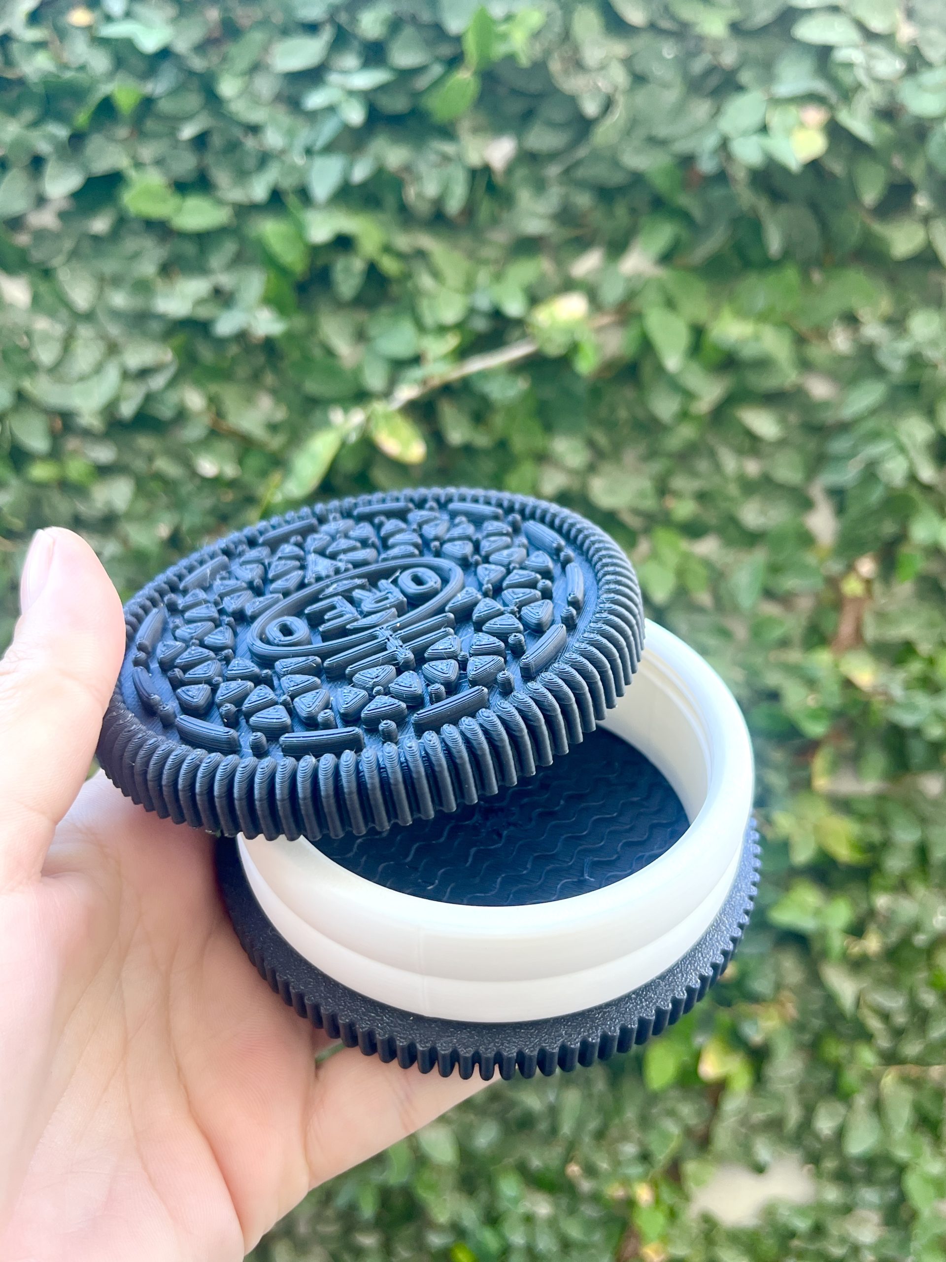 10cm Oreo Secret Stash Container - Image 2
