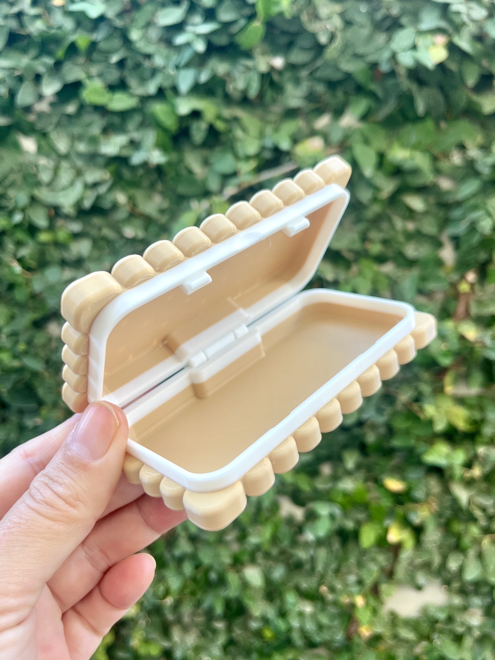 10.5cm Biscuit Secret Stash Container - Image 2